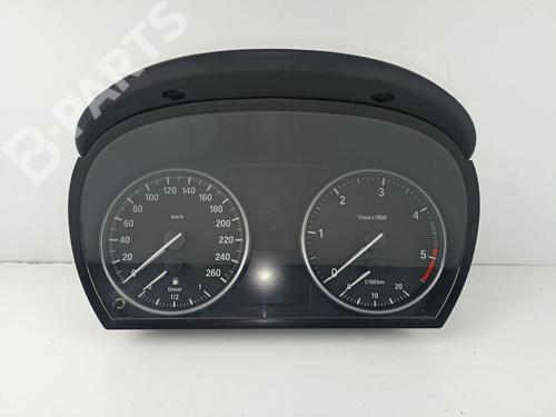 Used Instrument cluster BMW 3 (E90) 320 d (177 hp) 10698451