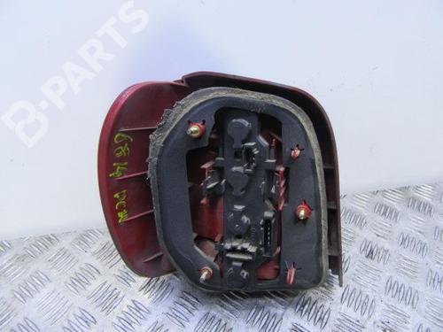 Right taillight VW POLO (6N2) 1.9 SDI | BP9831630C35 