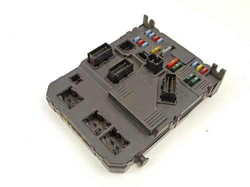Used Fuse box Fuse box CITROËN XSARA PICASSO (N68) 1.6 HDi (90 hp) 19544852 19544852