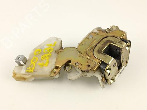Used Front right lock NISSAN TERRANO II (R20) [1992-2007]  13299577