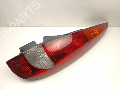 Right taillight NISSAN ALMERA TINO (V10) 2.2 dCi (136 hp) 16702578