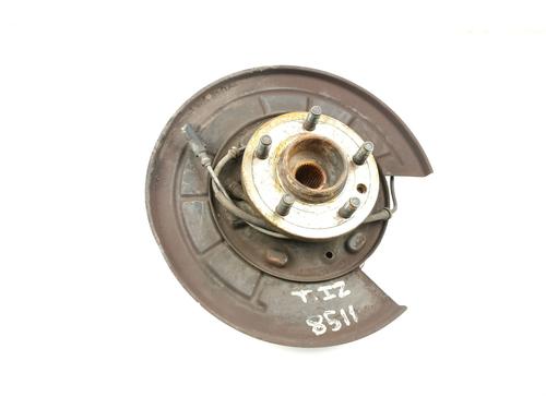 Used Left rear steering knuckle LAND ROVER DISCOVERY III (L319) 2.7 TD 4x4 (190 hp) 25131754