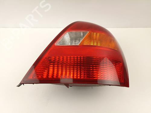 Right taillight HYUNDAI ELANTRA III Saloon (XD) 2.0 CRDi | BP12207028C35 