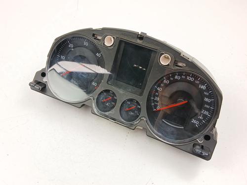Cockpit VW PASSAT B6 Variant (3C5) 2.0 TDI | BP29590070C47 