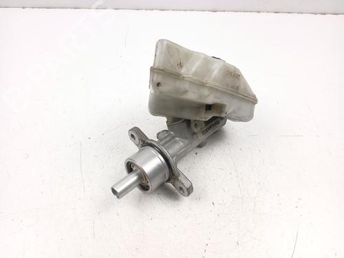 brake-master-cylinder-opel-corsa-c-x01-2000-2001-2002-2003-2004-2005-2006-2007-2008-2009-37441936 main image