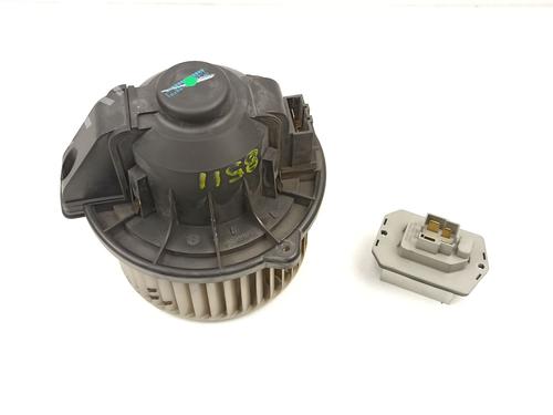 Used Heater blower motor LAND ROVER DISCOVERY III (L319) 2.7 TD 4x4 (190 hp) 24397916