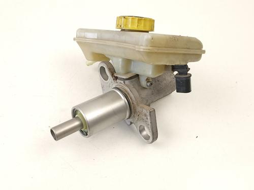 Used Brake master cylinder Brake master cylinder 37441794 37441794