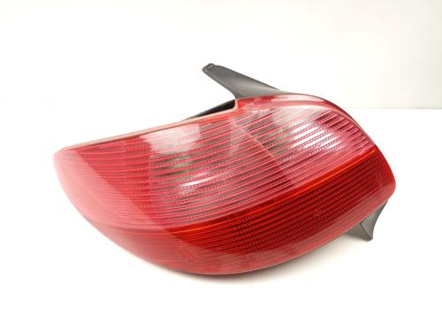 Used Left taillight PEUGEOT 206 Hatchback (2A/C) 1.4 i (75 hp) 21568710