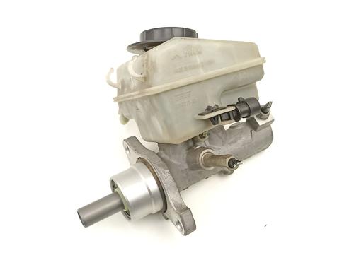 Used Brake master cylinder Brake master cylinder 37441652 37441652