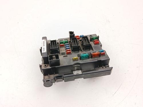 Used Fuse box Fuse box PEUGEOT 307 SW (3H) 2.0 HDI 110 (107 hp) 32738218 32738218