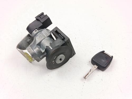 Used Ignition barrel OPEL VECTRA B (J96) 1.6 i 16V (F19) (100 hp) 28963013