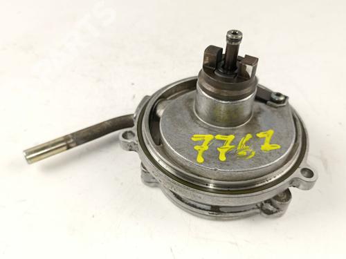Used Vacuum pump MERCEDES-BENZ A-CLASS (W168) A 170 CDI (168.008) (90 hp) 11724019