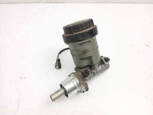 Used Brake master cylinder Brake master cylinder 37442060 37442060