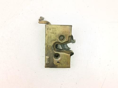 Front left lock SEAT TOLEDO I (1L2) 1.8 i | BP31918039C98