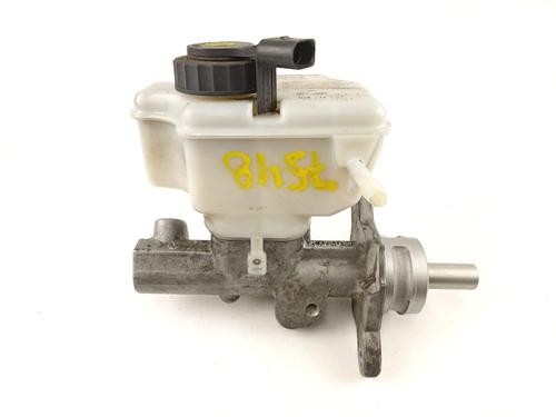 Used Brake master cylinder Brake master cylinder 37441432 37441432