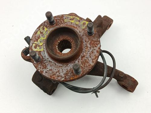 Used Left front steering knuckle FORD FIESTA VI (CB1, CCN) [2008-2017]  26455174