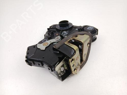 Used Front right lock TOYOTA AVENSIS (_T25_) 2.0 VVT-i (AZT250_, AZT250R) (147 hp) 26124623