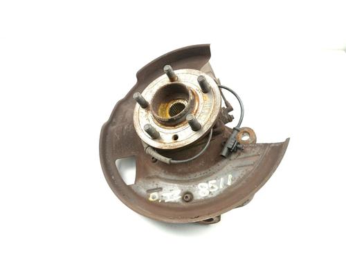 Left front steering knuckle LAND ROVER DISCOVERY III (L319) 2.7 TD 4x4 | BP25131752M25
