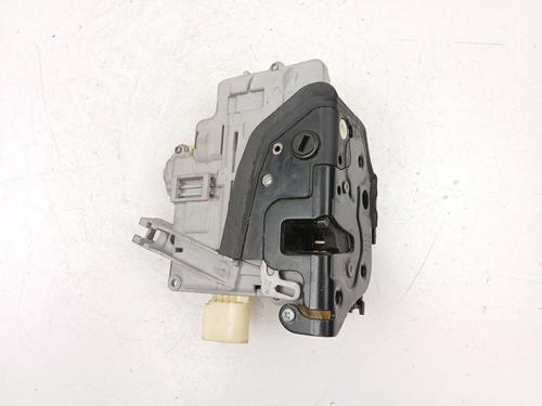 Zamek drzwi tylnych prawych VW PASSAT B6 Variant (3C5) 2.0 TDI | BP29592783C99 
