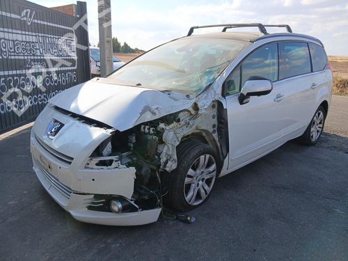 Brugte PEUGEOT 5008 (0U_, 0E_) 2.0 HDi 150 / BlueHDi 150 (150 hp) 4261836