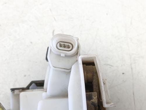 Front right lock VW POLO (6N2) 1.9 SDI | BP27584778C97 