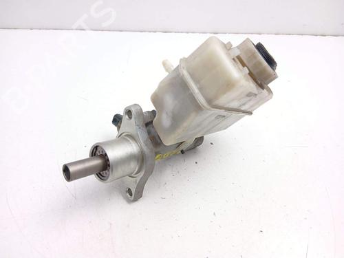 Used Brake master cylinder Brake master cylinder 37442005 37442005