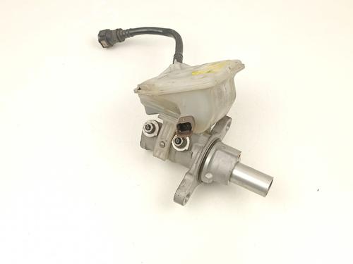 Used Brake master cylinder Brake master cylinder 37441588 37441588
