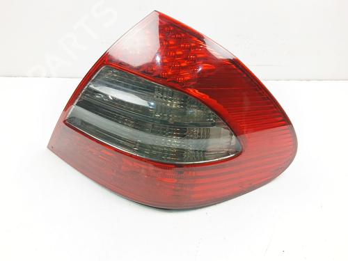 Used Right taillight MERCEDES-BENZ E-CLASS (W211) [2002-2009]  30308731