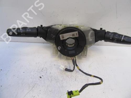 Used Steering column stalk NISSAN X-TRAIL I (T30) 2.2 Di 4x4 (114 hp) 20120646