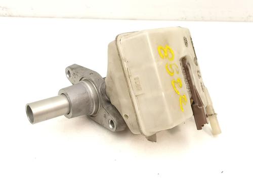 Used Brake master cylinder Brake master cylinder 37441786 37441786