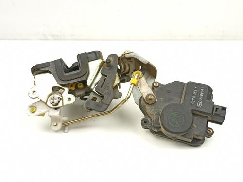 Rear right lock HYUNDAI TRAJET (FO) 2.0 CRDi | BP14969408C99 