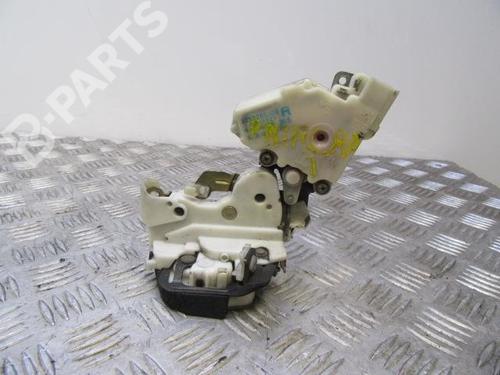 Used Front right lock NISSAN ALMERA I (N15) 2.0 D (75 hp) 11112357
