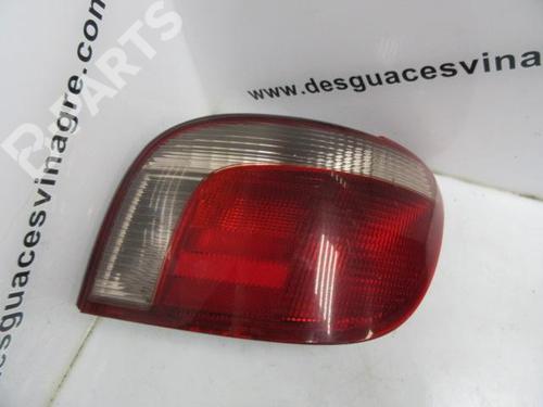 Højre baglygte TOYOTA YARIS (_P1_) 1.0 (SCP10_, SCP10R) (68 hp) 11813069