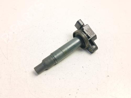 Used Ignition coil Ignition coil TOYOTA YARIS (_P13_) 1.5 Hybrid (NHP130_, NHP130) (101 hp) 33410886 33410886