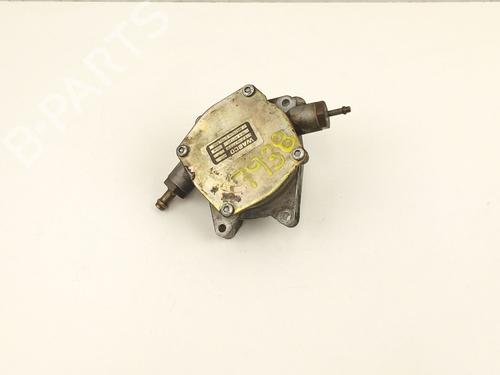 Used Vacuum pump OPEL ANTARA A (L07) 2.0 CDTI 4x4 (150 hp) 13550958
