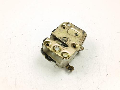 Højre fortil lås NISSAN VANETTE Bus (C22) 2.0 D (ULC22) (64 hp) 32274455