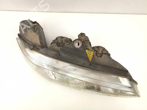 Right headlight PEUGEOT 406 (8B) 2.1 TD 12V | BP15075732C29 
