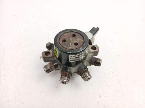 Used Injection rail Injection rail 34276107 34276107
