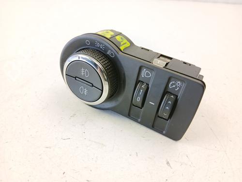 Used Headlight switch Headlight switch OPEL ASTRA J (P10) 1.6 CDTi (68) (110 hp) 33027583 33027583