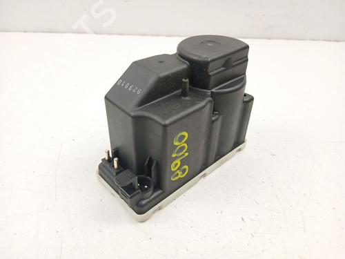 Used Central lock pump MERCEDES-BENZ 124 Saloon (W124) 300 D (124.130) (113 hp) 31710045