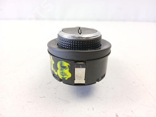 Headlight switch OPEL ASTRA J (P10) 1.6 CDTi (68) | BP33027583I24 - Image 4