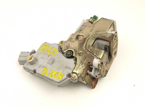 Used Front right lock NISSAN PRIMERA Hatchback (P11) [1996-2002]  16702710