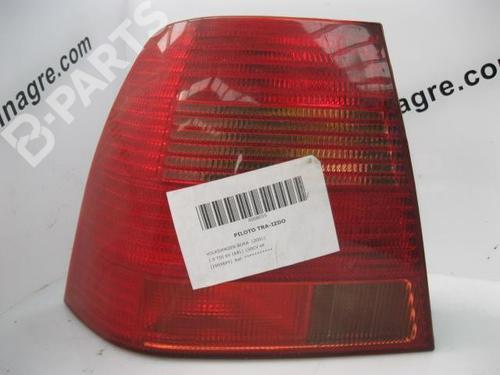 Venstre baglygte VW BORA I (1J2) 1.9 TDI (150 hp) 12067960