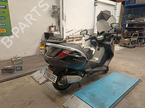 Left headlight PEUGEOT MOTORCYCLES SATELIS Satelis 250 (J2) | BP24698356C28 