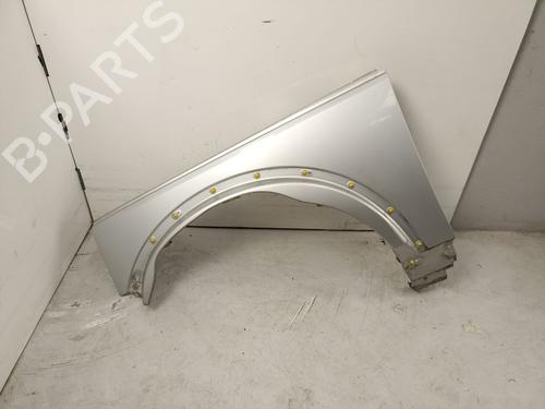 Used Left front fenders LAND ROVER DISCOVERY III (L319) 2.7 TD 4x4 (190 hp) 24439925