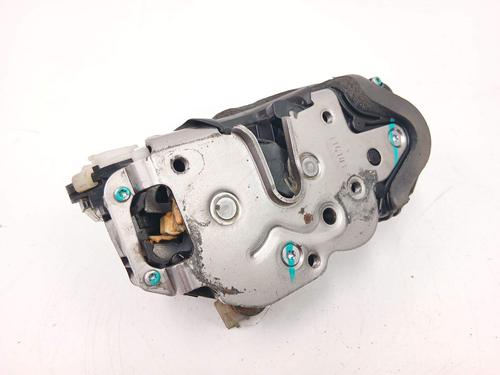 front-right-lock-chevrolet-cruze-hatchback-j305-2010-39105841 main image