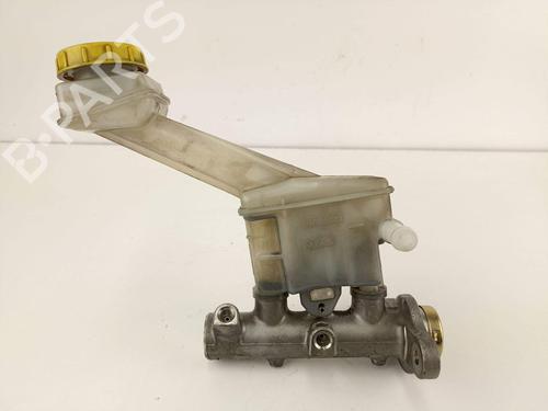 Used Brake master cylinder Brake master cylinder 37441412 37441412