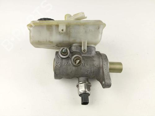 Used Brake master cylinder Brake master cylinder 37441420 37441420