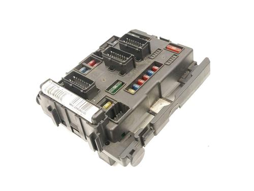 Used Fuse box Fuse box 23199732 23199732