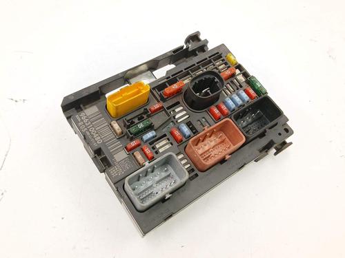 Used Fuse box Fuse box PEUGEOT 308 I (4A_, 4C_) 1.6 16V (120 hp) 39722302 39722302